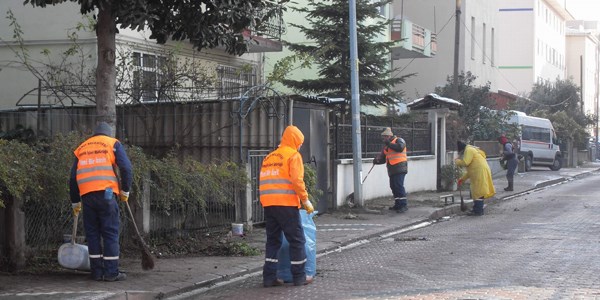 İzmit'te cadde ve sokaklar tertemiz