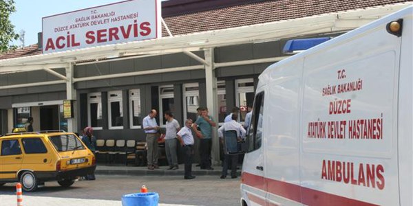 Öğrenci servisi halk otobüsüyle çarpıştı: 4 yaralı