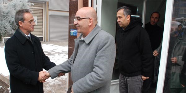 Şehit polis memuru için Diyarbakır'da taziye kuruldu
