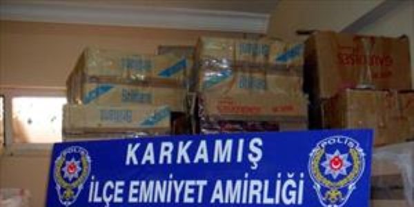 Karkam��'ta 15 bin paket ka�ak sigaraya 1 tutuklama