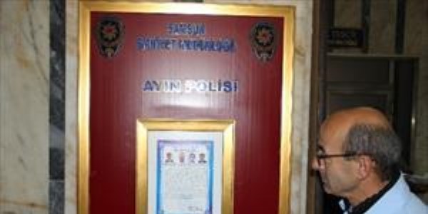 Hırsızları yakaladılar 'ayın polisi' seçildiler
