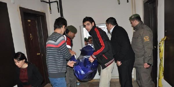 Sara hastas� 6'nc� kattan atlay�p, intihar etti