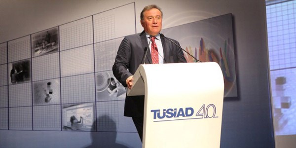 T�S�AD: 4 y�ll�k ��retmen e�itimi yeterli de�il