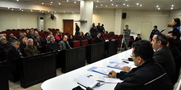 Muhtardan trafik müdürüne: İdare edin müdürüm