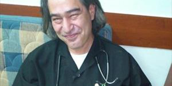 Doktor evinde �l� bulundu