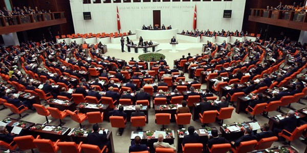 Kabinenin 10 bakanı değişecek