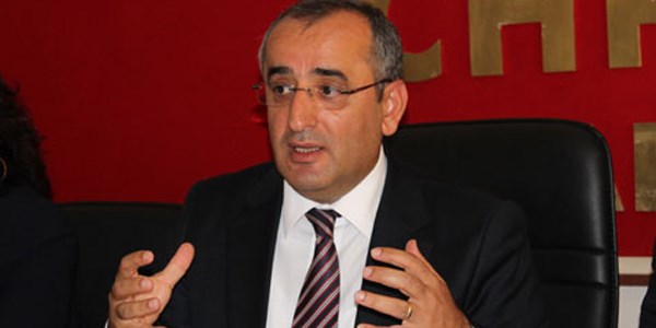 CHP, '3 Bakan'�n istifas�n� istedi