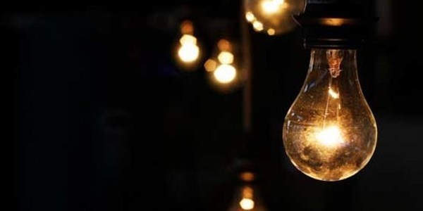 K�yl�lerden elektrik kesintisi tepkisi