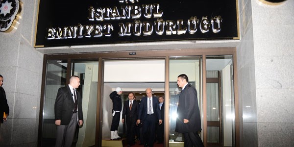 Hüseyin Çapkın emniyetten ayrıldı