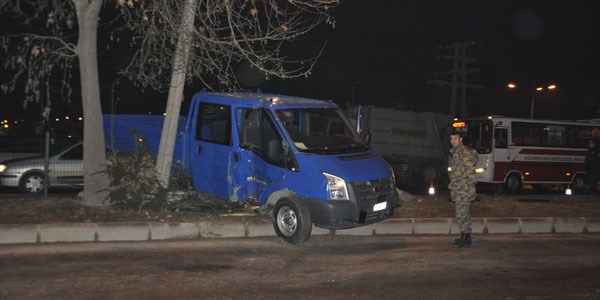 Askeri araç kaza yaptı: 1 yaralı