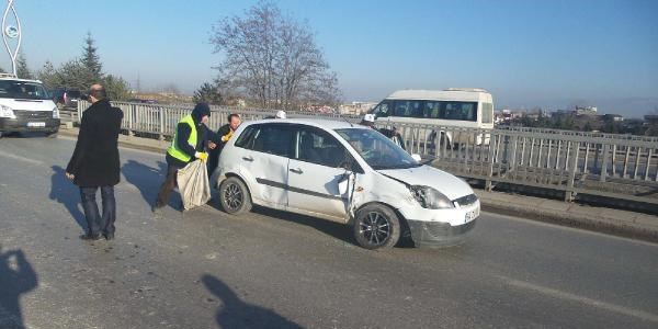 �mam, otomobiliyle k�pr�den D-100 karayoluna u�tu