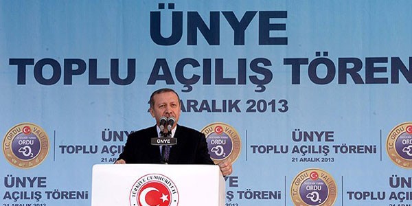 Başbakan'dan 'Zaman Gazetesi'ne edep çağrısı/ Video