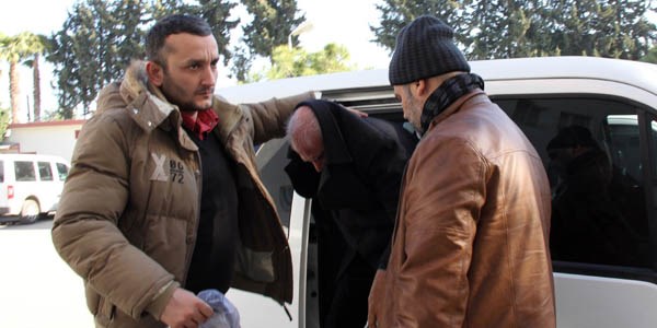 Eşinin sigortasını yapmayan patronu öldürdü