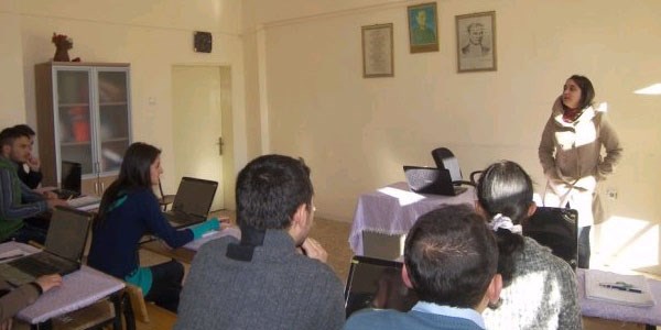 Kırmızı peri bacalarına gönüllü 15 tercüman
