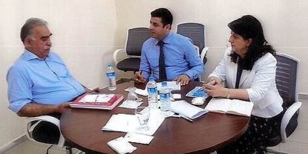 �calan'�n bir '�mral� foto�raf�' daha geldi