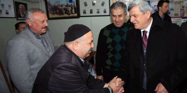 Ba�kan Karaosmano�lu emeklileri ziyaret etti