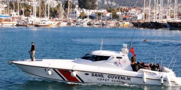 Suriyeli kaçaklar, motoryatta yakalandı