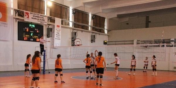 Türkiye Üniversite Sporları Federasyonu 2'inci lig maçları devam ediyor