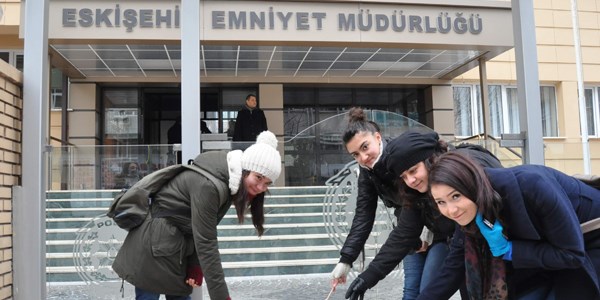 Eski�ehirli gazeteciler kalem b�rakt�