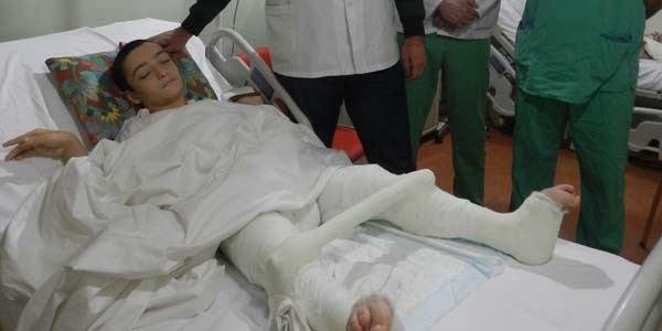 �ki hastaya ayn� anda operasyon