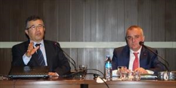 Türkiye'de sporun geliştirilmesine yönelik konferans