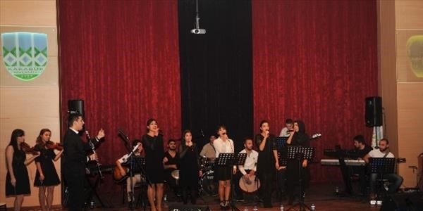 Mühendis olacak öğrencilerden muhteşem konser
