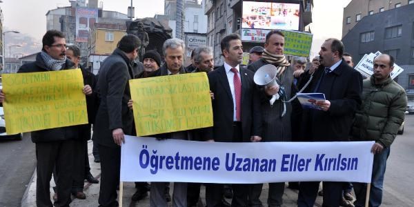 Öğretmenlerden 'şiddet' protestosu