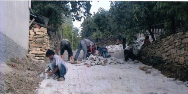Hisarcık'ta 7 köye kilitli parke taşı