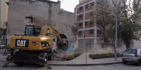 Manisa'da Arap Dede Türbesi'ne yeni düzenleme
