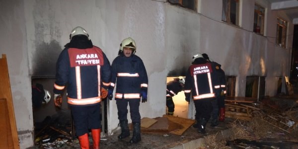 Ankara'da bir apartmanda kan yangn korkuttu