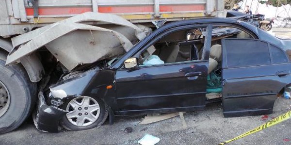 Emekli m�ft� trafik kazas�nda hayat�n� kaybetti