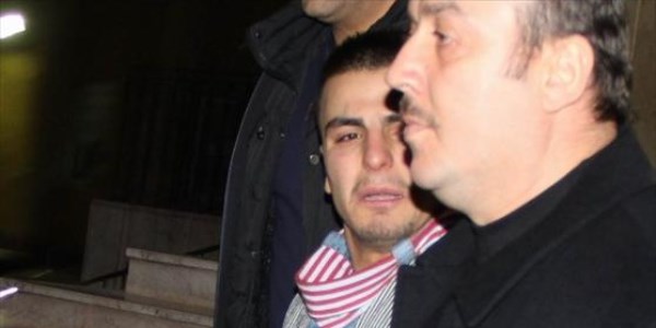 Lise ��rencisini �ld�ren gen�, a�layarak cezaevine gitti