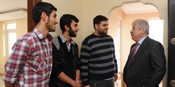 Büyükşehirden üniversite öğrencilerini ev eşyası yardımı