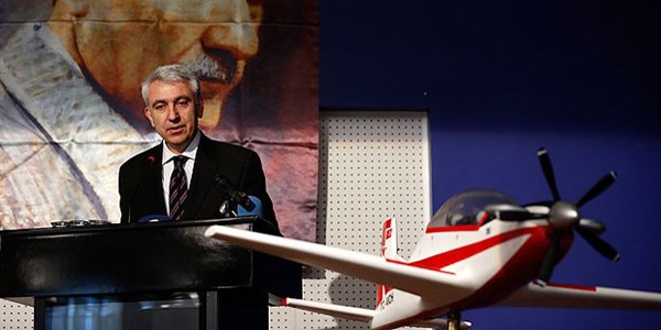 H�rku�'un seri �retimi i�in imzalar at�ld�