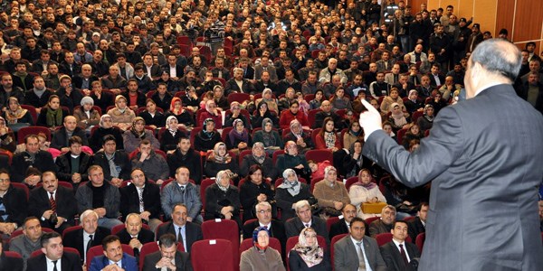 Sivas Belediye Başkanı Ürgüp, taşeron işçilere sendika müjdesi verdi