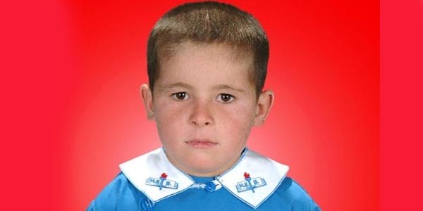 13 yaşındaki öğrencinin futbol oynarken kalbi durdu