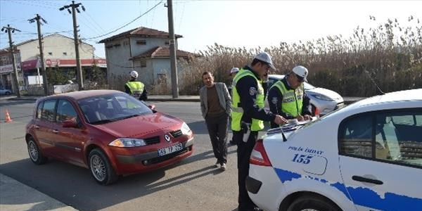 Hız sınırını aşanlara ceza yağdı
