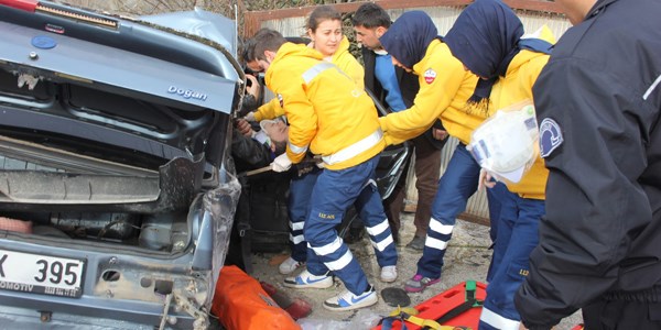 Kazada yaralanan öğrenci hayatını kaybetti