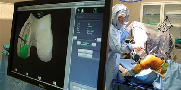 Diz hastalıklarına 'Makoplasty' tedavi yöntemi