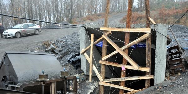 Can alan ruhsats�z k�m�r oca�� m�h�rlendi