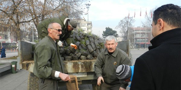 Y�lba��nda a�a� kesmeyelim fidan dikelim