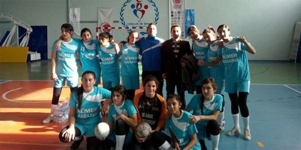 Kız Meslek Lisesi finale koşuyor
