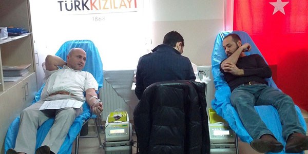 Gen�lik Meclisi'nden �rnek davran��