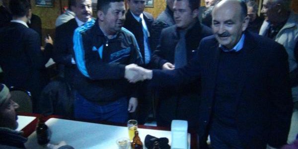 Sağlık Bakanı yine meyhaneleri dolaştı