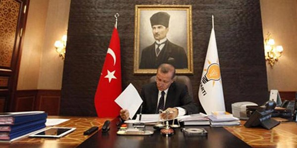 Başbakan Erdoğan, odasına böcek koyanları açıklayacak mı?