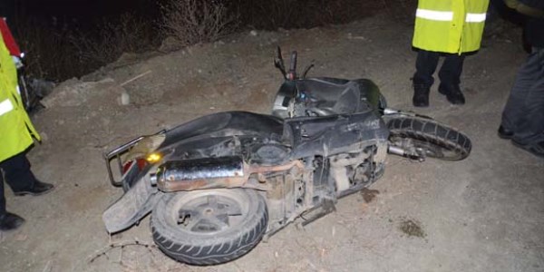 Yaralı motosiklet sürücüsü hayatını kaybetti