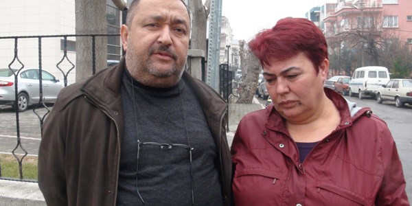 Ayakkabı kutusuyla eylem yapan kadın savcılıkta
