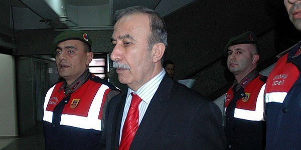 Hanefi Avc'dan ileri Bakanlna bavuru