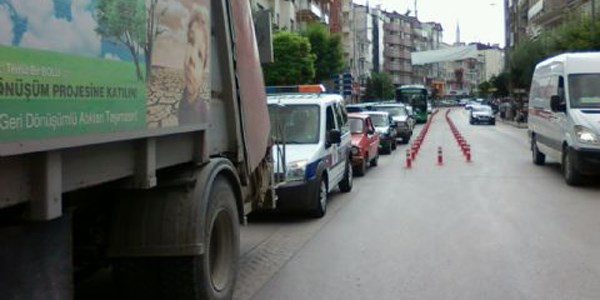Çöp boşaltımı sırasında konteynıra sıkışan işçi öldü