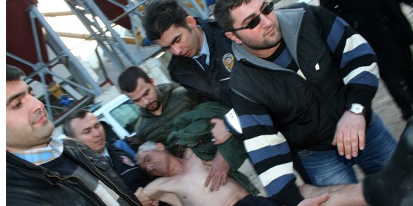 �� arkada�� i�in intihar etmek istedi